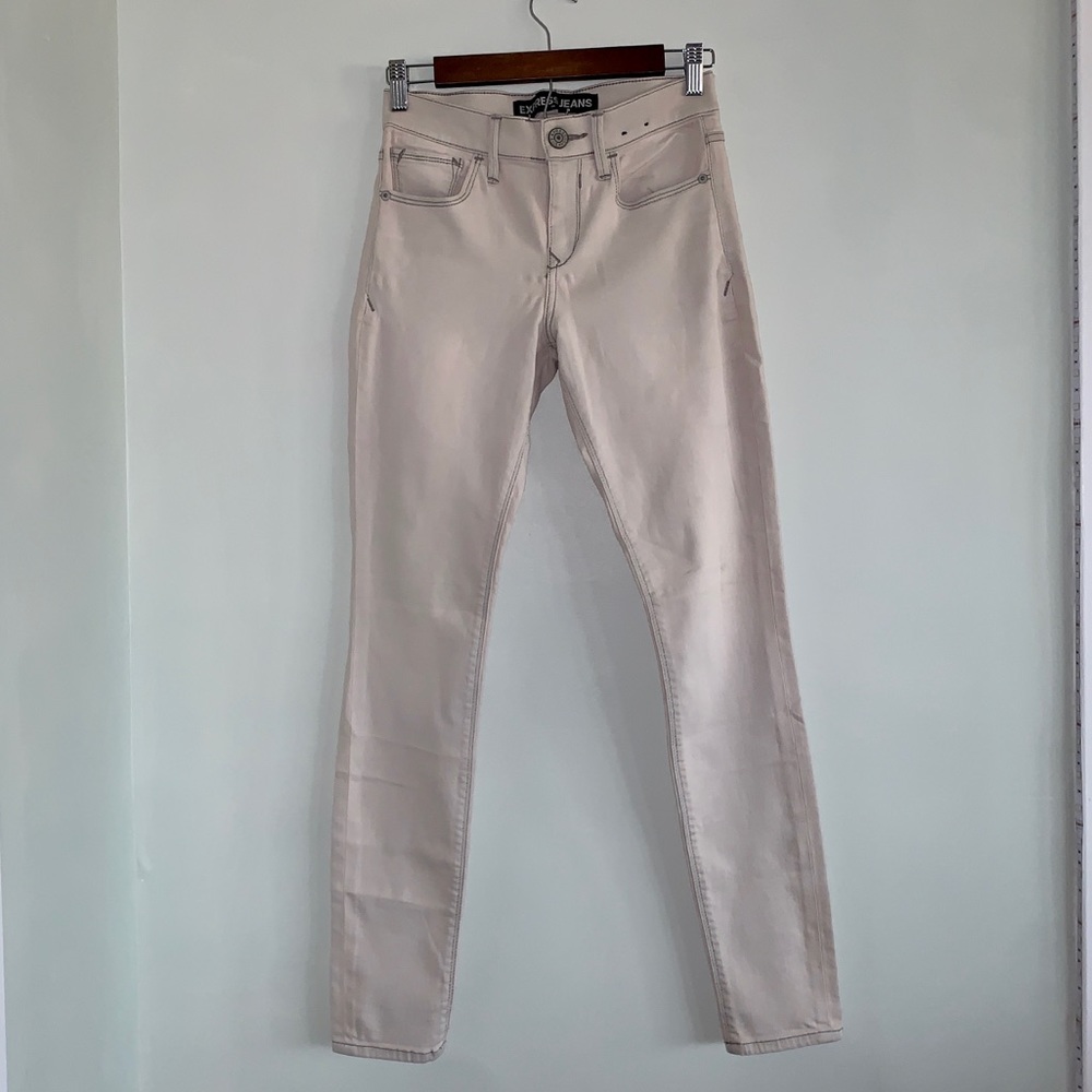 Mid-Rise White / Grey Jeans